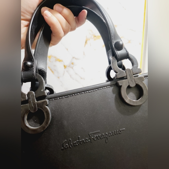 SOLD!Original Salvatore Ferragamo jelly handbag - Picture 6 of 12